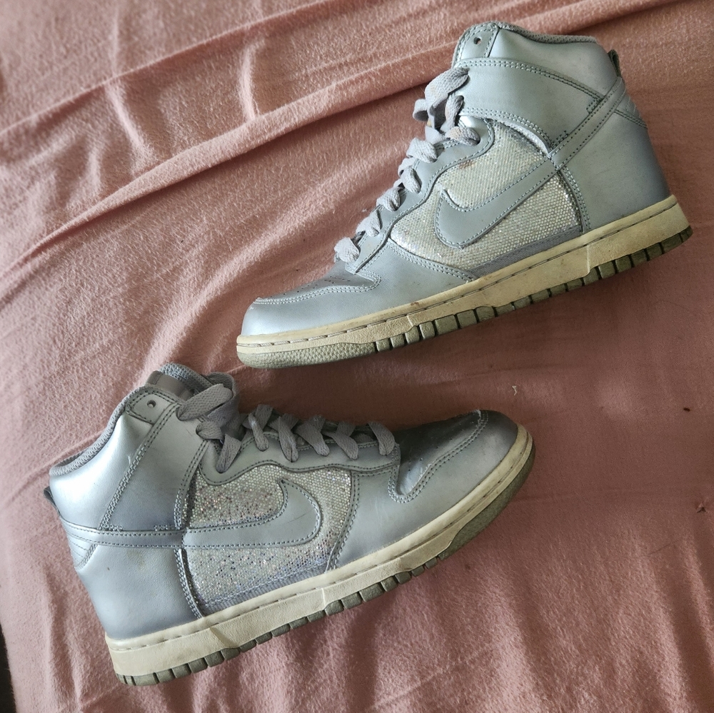 Nike Glitter high tops size 7.5